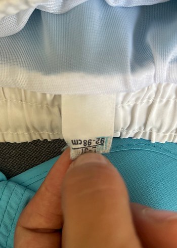 Erkek Çocuk Mavi Şort ve Şapka Seti - Görsel 2