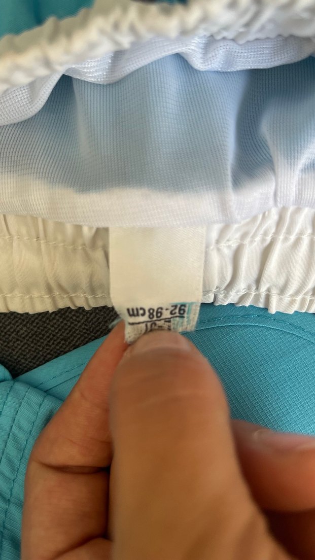 Erkek Çocuk Mavi Şort ve Şapka Seti - Görsel 2