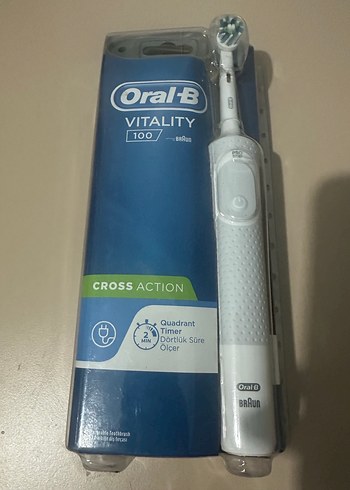 Oral-B Vitality D100 Şarjlı Beyaz Diş Fırçası - Görsel 2
