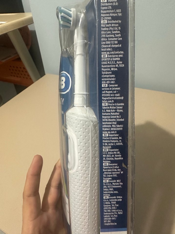 Oral-B Vitality D100 Şarjlı Beyaz Diş Fırçası - Görsel 4