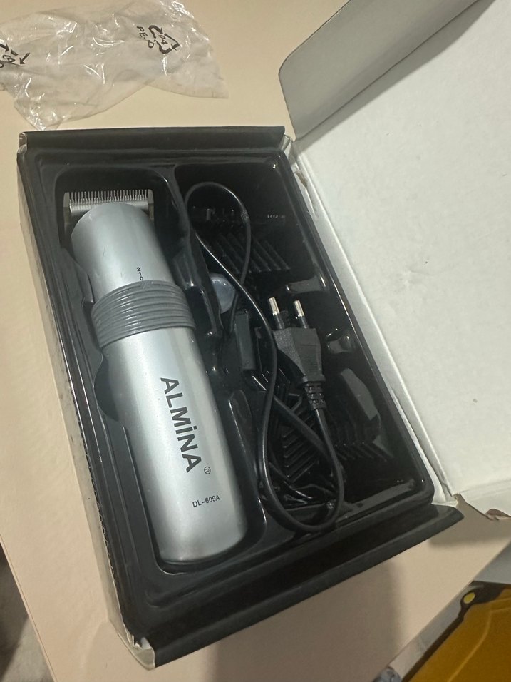 Profesyonel Saç Kesme Makinesi ALMİNA DL-609A - Görsel 5