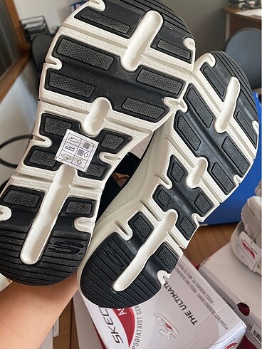 Skechers Skechers ARCFİT sandalet 36 numara sıfır üründür