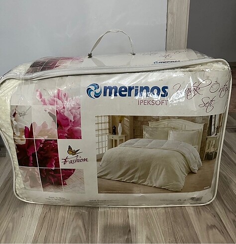 Çift kişilik yatak örtüsü yorgan Merinos