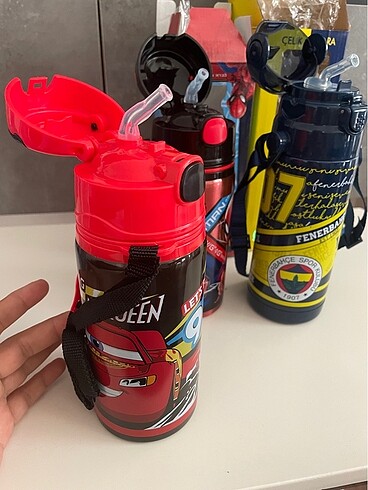 Beden kırmızı Renk Çelik suluk 500 ml