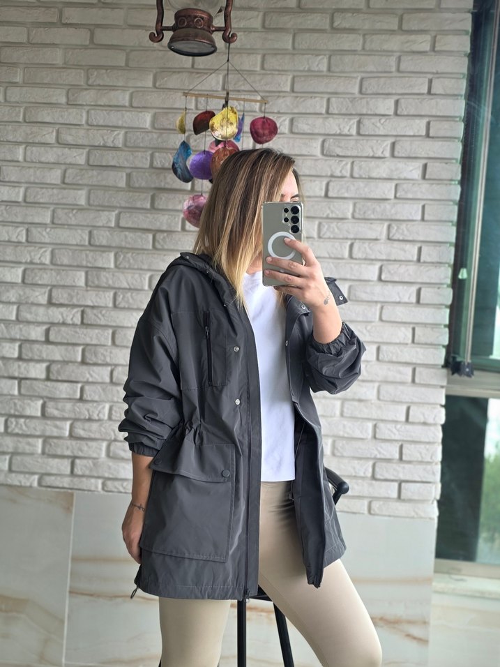 Gri Kadın Midi Boy Rahat Kesim Yağmurluk - Görsel 5