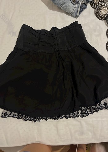 Siyah Fırfırlı Gotik Midi Etek