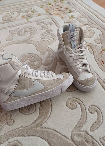 Nike blazer