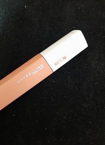 Beden ten rengi Renk Loreal Paris Süper stay matte 60 ink
