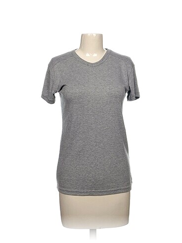 Diğer T-shirt %70 İndirimli.