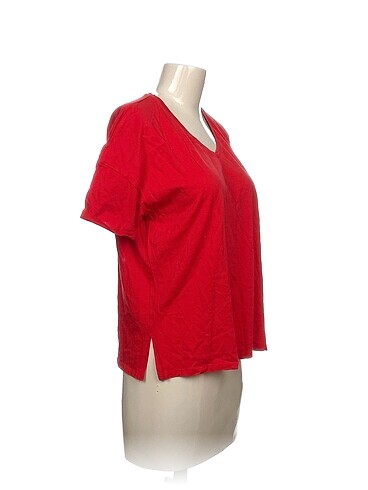 LC Waikiki LC Waikiki T-shirt %70 İndirimli.