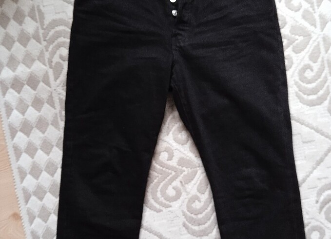 Mango Manga yepyeni Jean