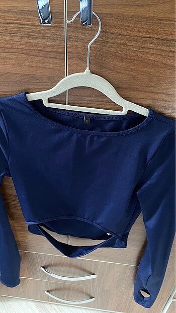 Trendyolmilla parmak detaylı bluz/ body