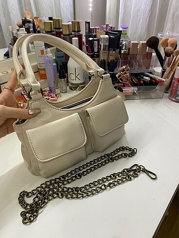 Stradivarius STRADIVARIUS CEPLİ OMUZ CANTASI