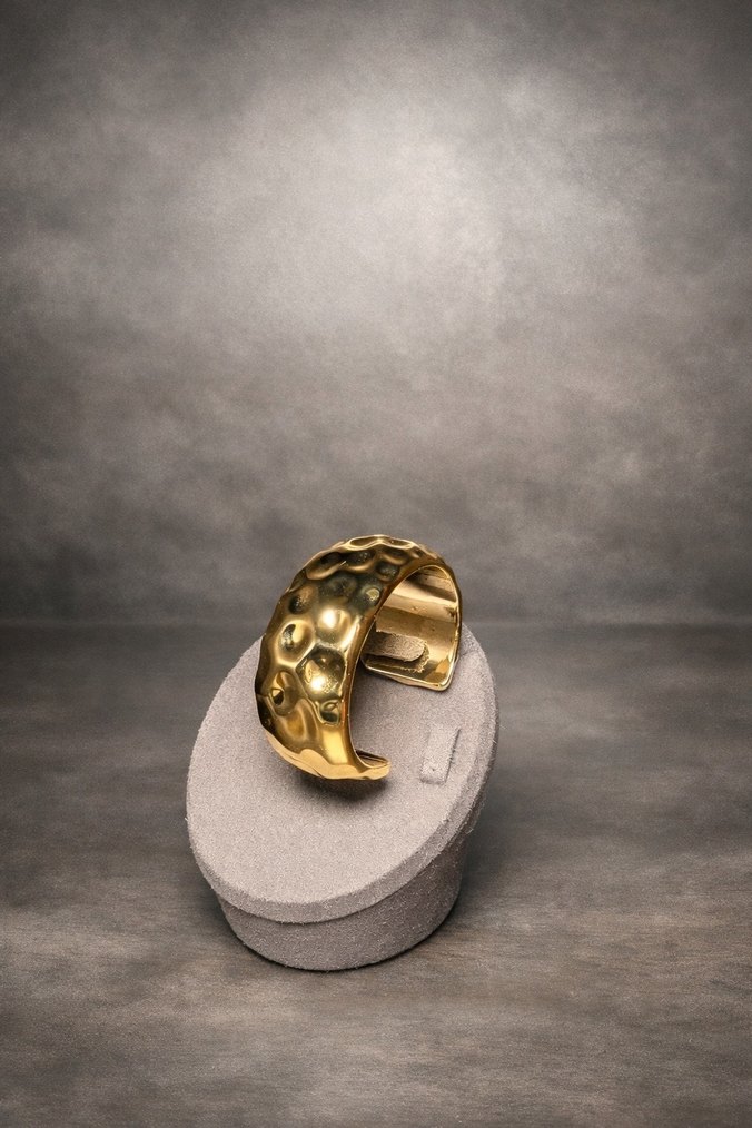 Düğmeli Altın Yılan Desenli Bilezik - Görsel 2