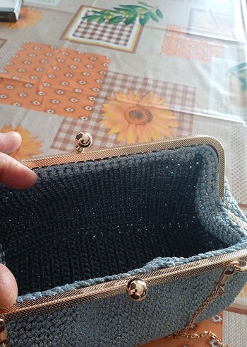 Gri Zincir Detaylı Örgü Kadın El Çantası - Görsel 4