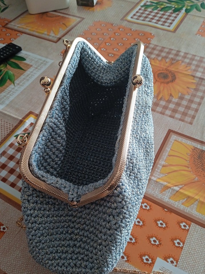 Gri Zincir Detaylı Örgü Kadın El Çantası - Görsel 5