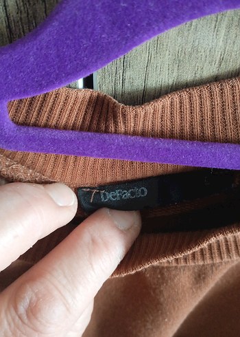 Kadın Kahverengi Süet Baskılı Sweatshirt - Görsel 4