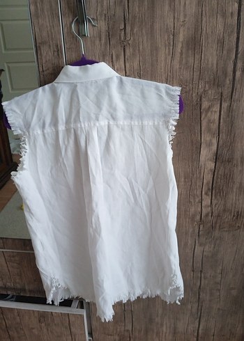 Beyaz Keten Düğmeli Kolsuz Gömlek - Görsel 2