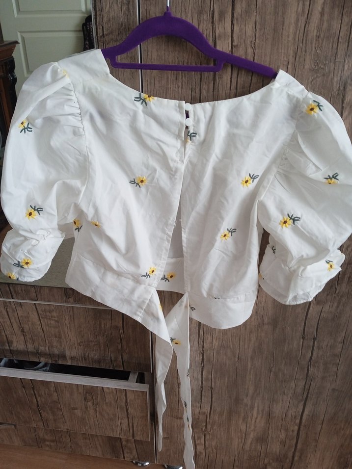 Nakışlı, Kısa Kollu, Bol Kesim Beyaz Bluz - Görsel 3
