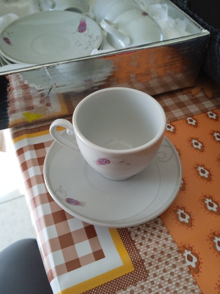 Tacir 12 Parça Beyaz Kahve Fincanı ve Tabağı Seti - Görsel 3