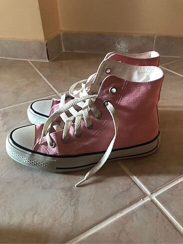 37 Beden pembe converse
