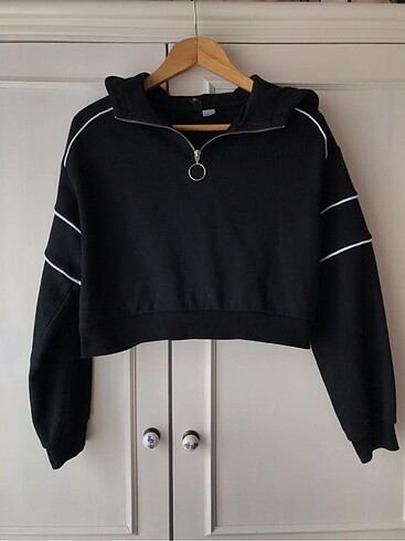H&M sweat