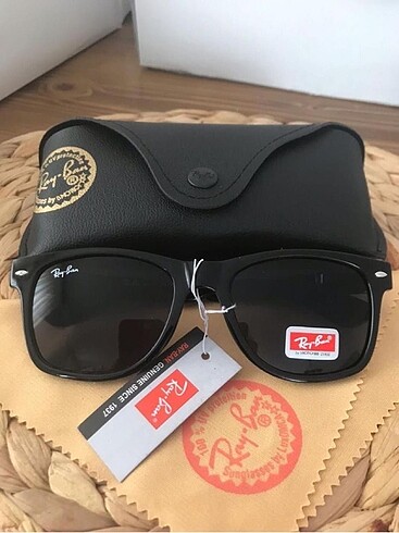 Rayban parlak güneş gözlüğü