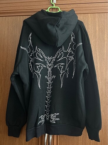 Taşlı sweat