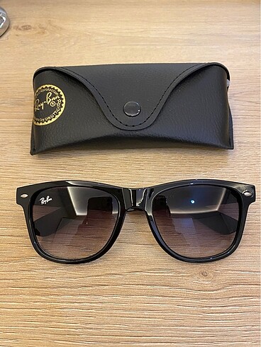 Ray Ban Wayfarer Güneş gözlüğü ????