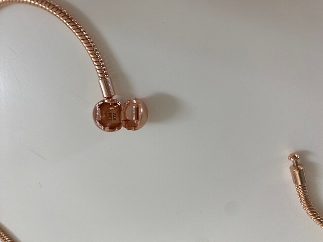  Beden Pandora Memories Rose Gold Kolye