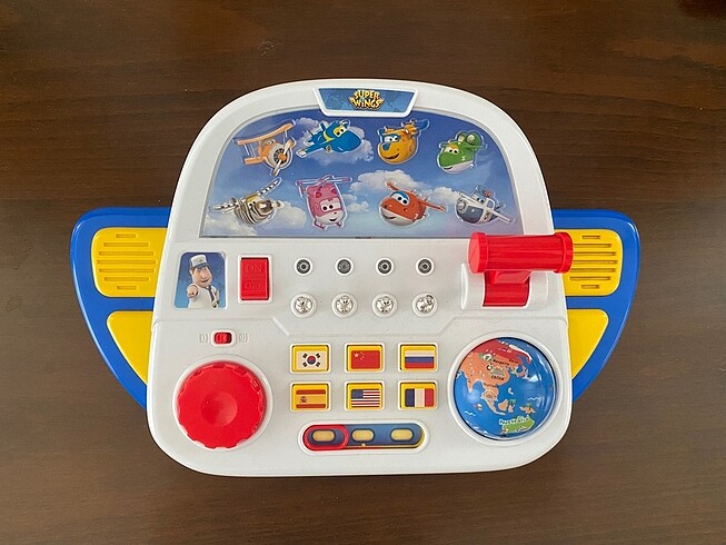 Diğer Jimbonun kontrol merkezi