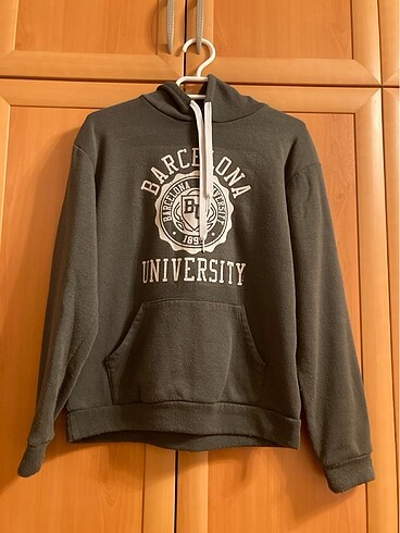 Kapşonlu sweatshirt