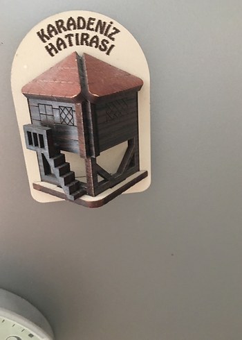 Kahverengi Ahşap Karadeniz Evi Magnet