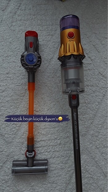 Dyson v12