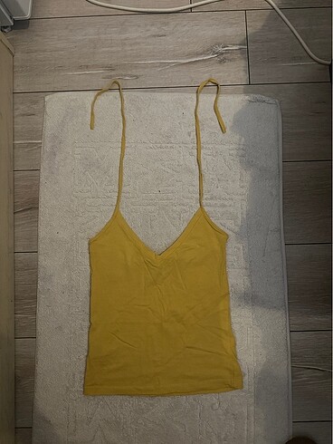 Mango Sarı boyundan bağlamalı body