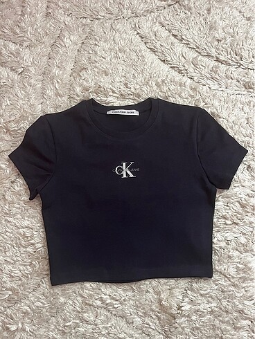 Calvin Klein Crop