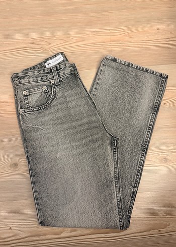Zara Yikamali Gri Denim Jean