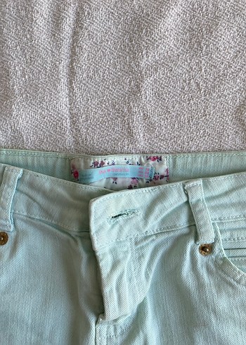 Düğmeli Turkuaz Mini Denim Şort - Görsel 2