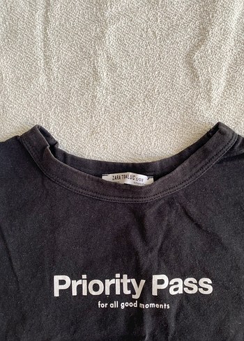 Siyah Baskılı Kısa Kollu Tişört - Görsel 2