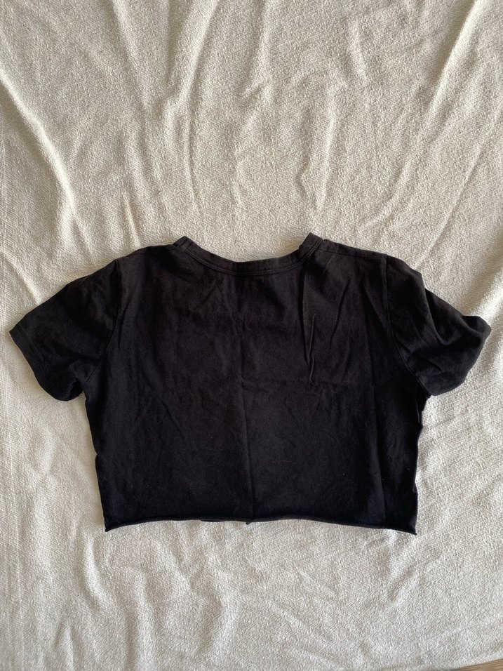 Siyah Baskılı Kısa Kollu Tişört - Görsel 3