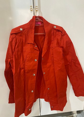 Kırmızı Düğmeli Kadın Ceket - Görsel 2
