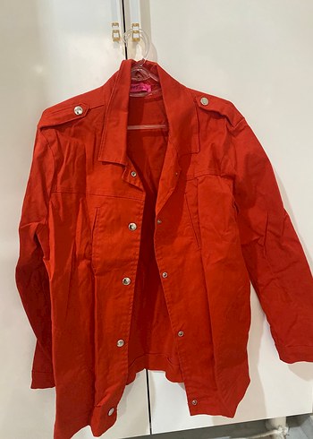 Kırmızı Düğmeli Kadın Ceket - Görsel 3