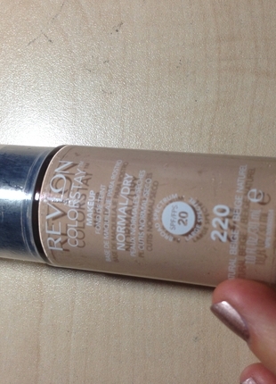 Revlon Color Stay Fondöten