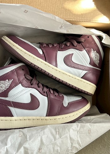 Orijinal Nike jordan (pure platınum)