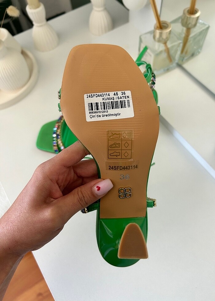Derimod topuklu sandalet - Görsel 5