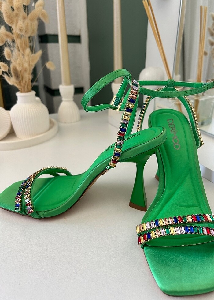 Derimod topuklu sandalet - Görsel 3