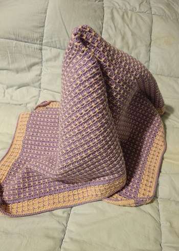 Koyu Mor Renkli Örgü Battaniye - Görsel 2