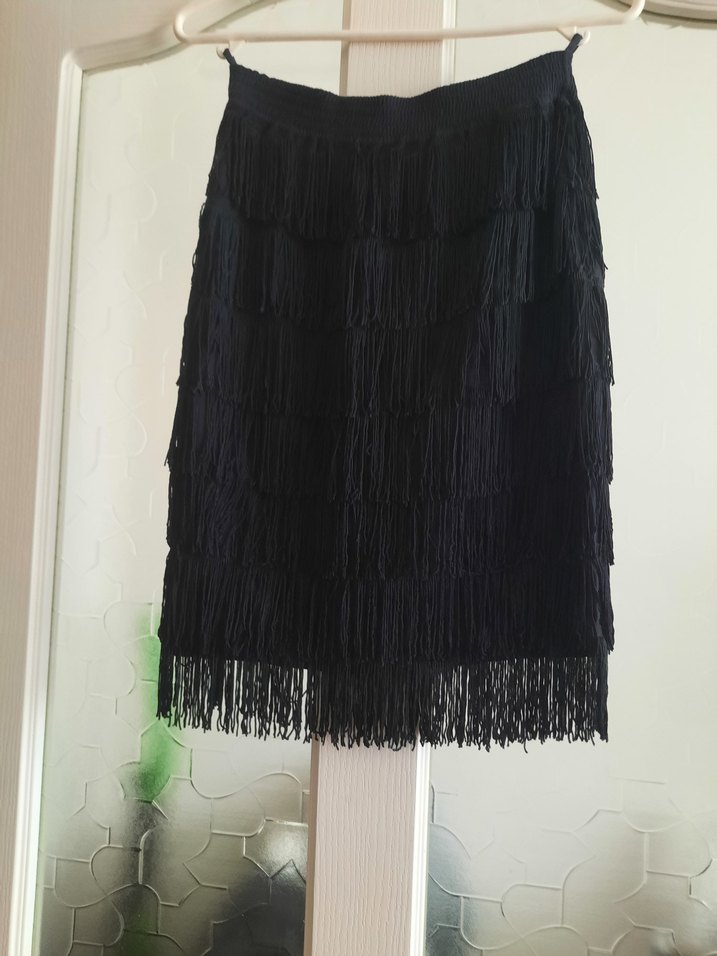 Siyah Püsküllü Kadın Etek - Görsel 2