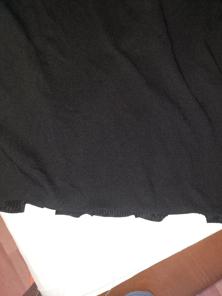 Sıfır Siyah Büyük Beden Piliseli Kolsuz Kadın Bluz - Görsel 4