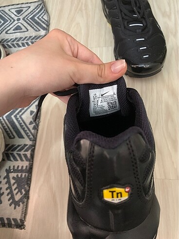 38 Beden siyah Renk Nike tn açıklamayı okuyun